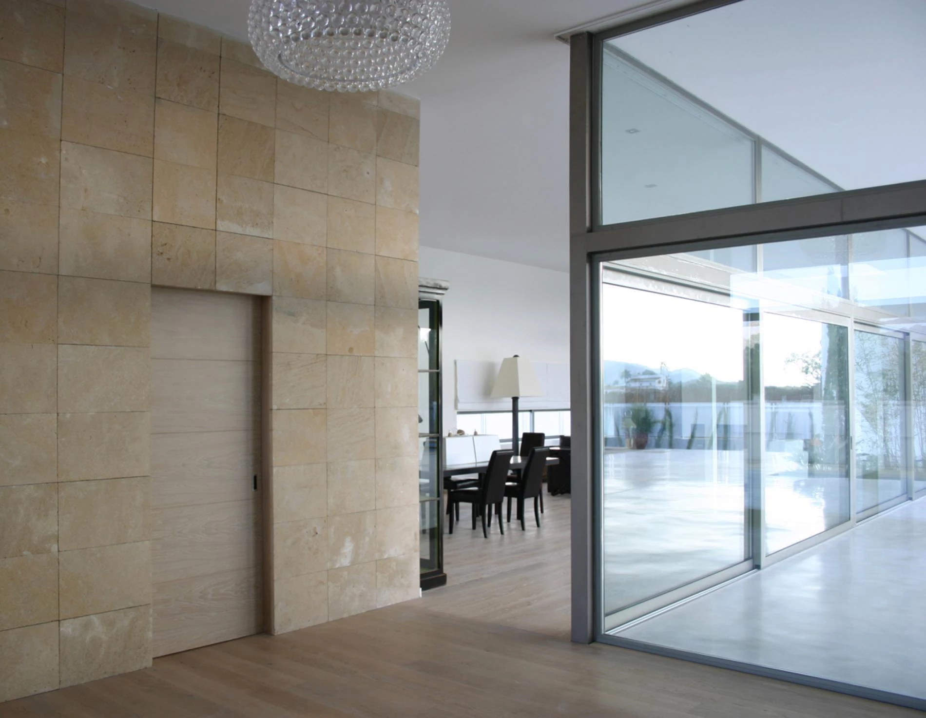 L4 HOUSE