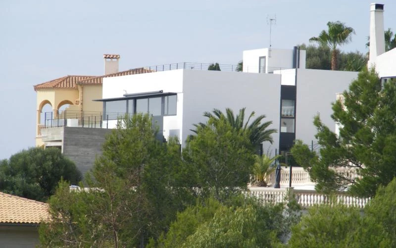 P20 HOUSE