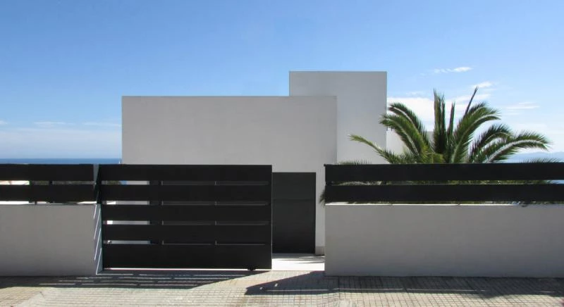P20 HOUSE