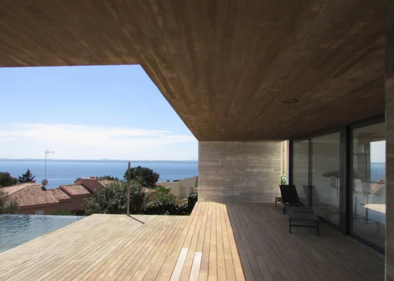 P20 HOUSE