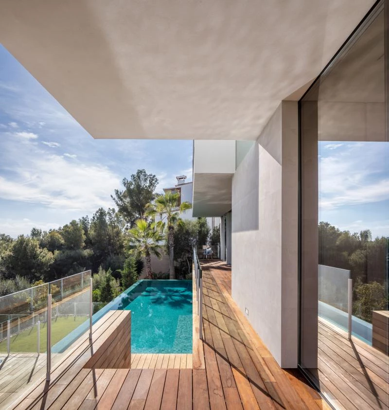 C24 HOUSE
