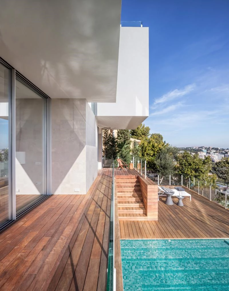 C24 HOUSE