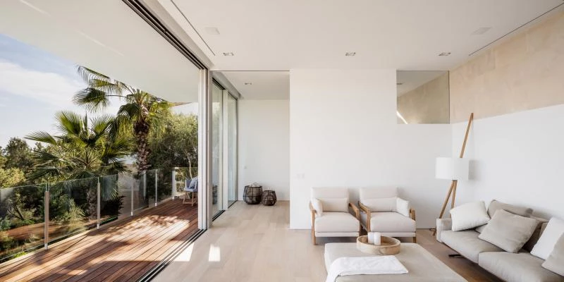 C24 HOUSE